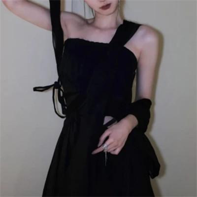 头像女高冷御姐身材