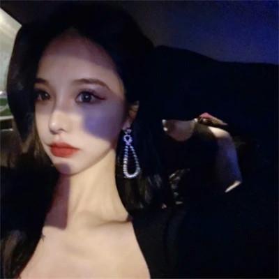 修图达人必备！精心制作的微信女生头像等你来领取！