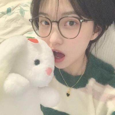 ins风真人高清女生头像