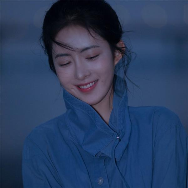 头像女生淡蓝色系小清新图片