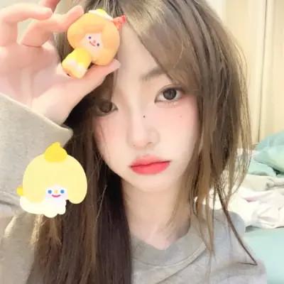 头像ins高级质感简约女