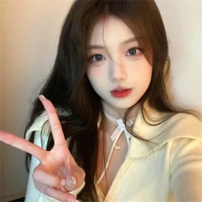 修图达人必备！精心制作的微信女生头像等你来领取！