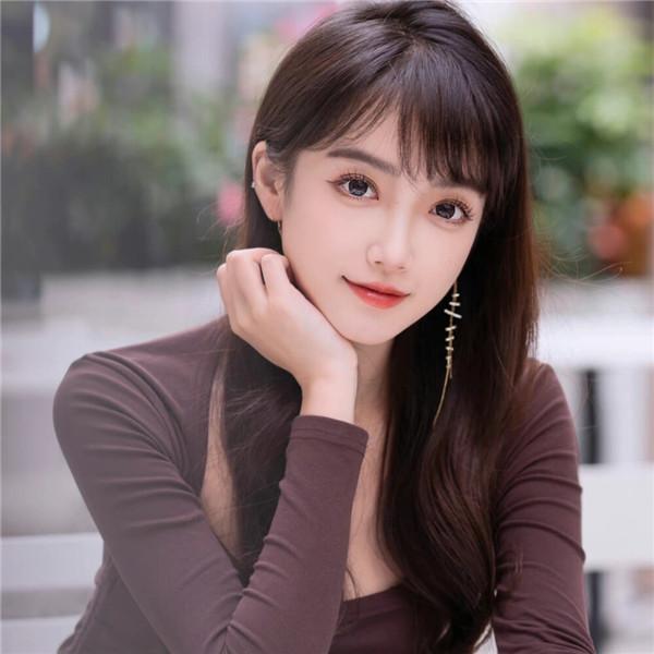 五官精致成熟型气质美女头像图片