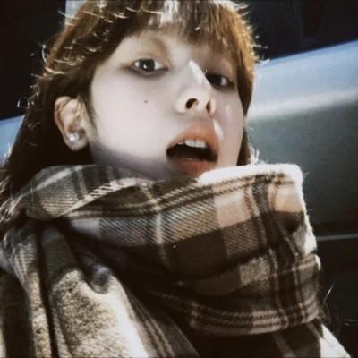 低像素胶片女头小众复古