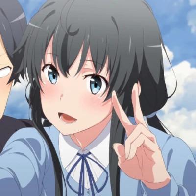 情头情侣双人一人一半动漫