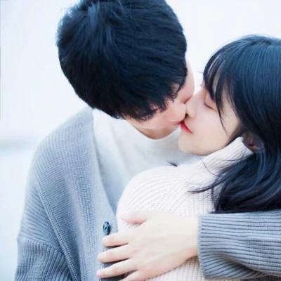 情侣头像一对两张恩爱甜蜜