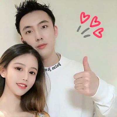 情侣头像一对两张恩爱甜蜜