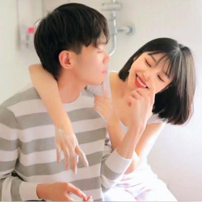 情侣头像一对两张恩爱甜蜜