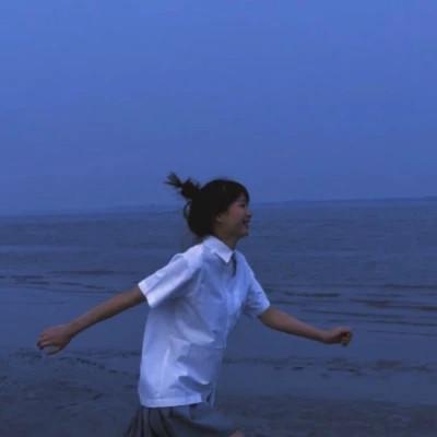 氛围感拉满的情侣头像