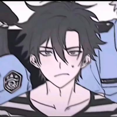 情侣头像漫画一人一半,高清动漫情侣头像一人一半分开图片
