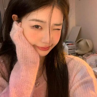潮流小众头像高级女生图片