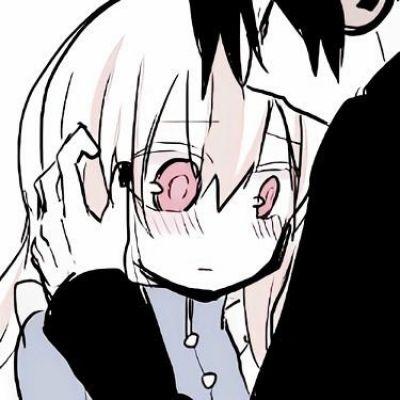 情侣头像漫画一人一半,高清动漫情侣头像一人一半分开图片