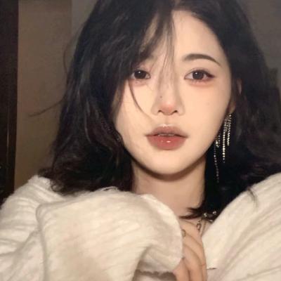潮流小众头像高级女生图片