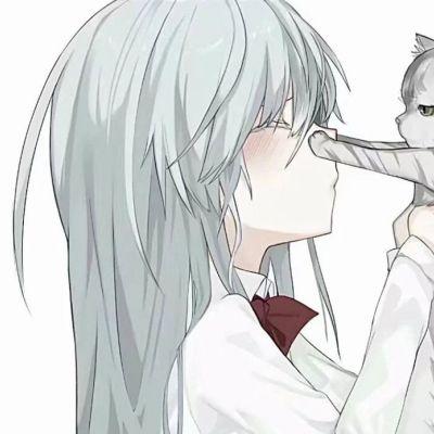 情侣头像漫画一人一半,高清动漫情侣头像一人一半分开图片