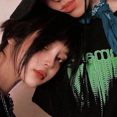情侣头像高清双人一左一右甜蜜图片