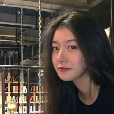 不明显的单人情头 一男一女高清好看不明显的情侣头像ins风格图片