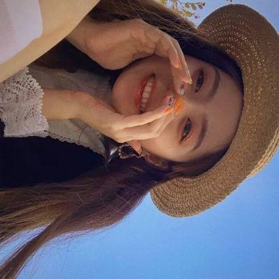 优质女头干净文案高级图片