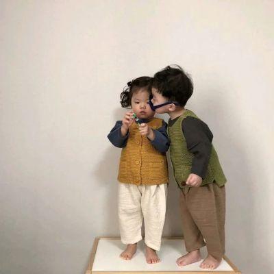 小孩子情侣头像一左一右萌系可爱图片
