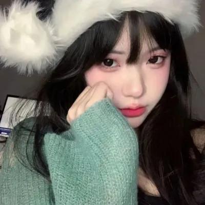 抢眼的女生微信真人头像图片大全