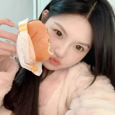抢眼的女生微信真人头像图片大全