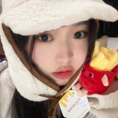 心动女生头像干净可爱真人高清图片