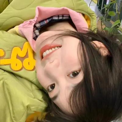 抢眼的女生微信真人头像图片大全