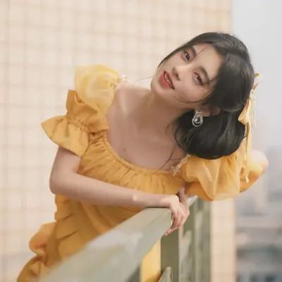 抢眼的女生微信真人头像图片大全