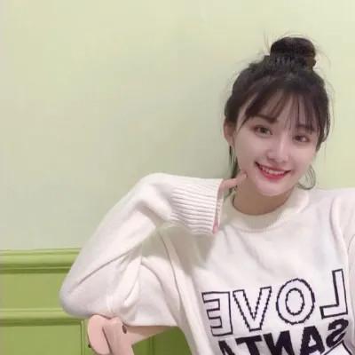 抢眼的女生微信真人头像图片大全