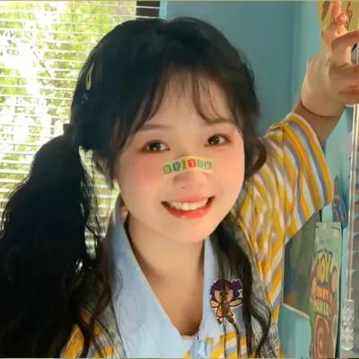 抢眼的女生微信真人头像图片大全