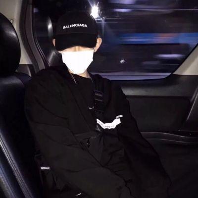 ins男生头像原宿风格图片