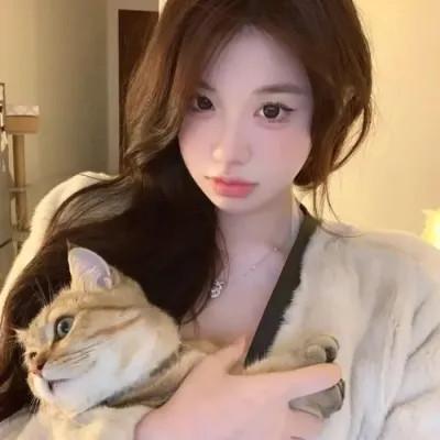 抢眼的女生微信真人头像图片大全