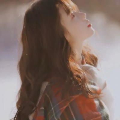 女头像氛围感小众,高清超有氛围感的女头图片