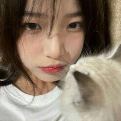 头像图片2023真实女生 高清好看的2023头像女生真实图片