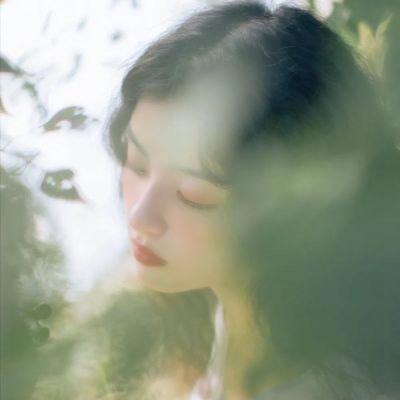 女头像氛围感小众,高清超有氛围感的女头图片