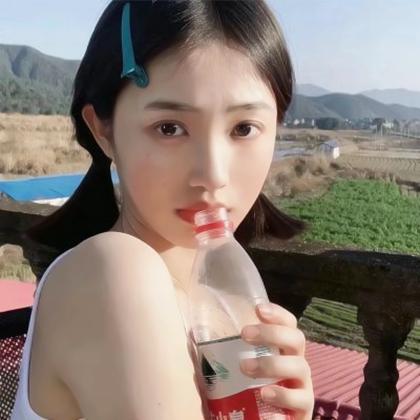微信女生简单气质头像淡雅图片,特耐看