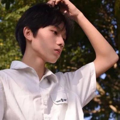 2023年最火微信头像男生真人高清图片