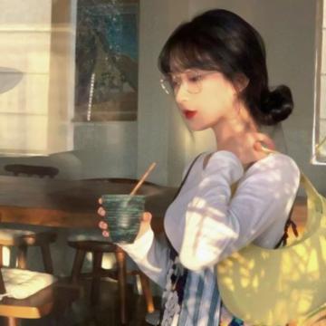 高级女生头像单身唯美 高清好看的头像高级小众女生唯美图片