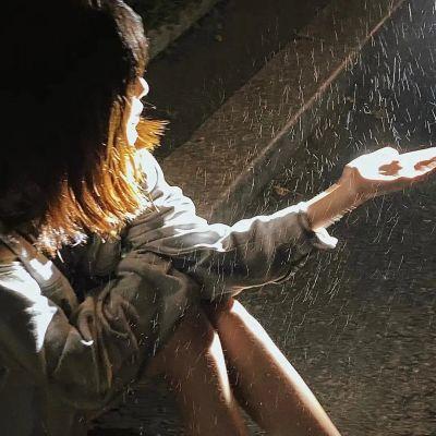 ins原宿风女生头像超火高清图片