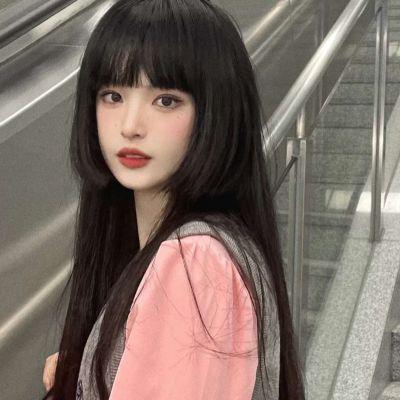 酷酷高冷的头像女生真人温柔图片