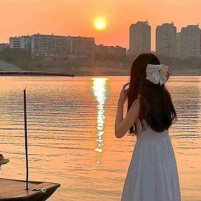 日落唯美女生头像,高清好看的黄昏温柔日落唯美女生头像图片