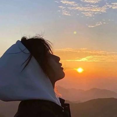 日落唯美女生头像,高清好看的黄昏温柔日落唯美女生头像图片