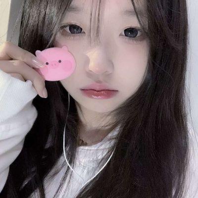 酷酷高冷的头像女生真人温柔图片