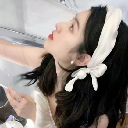 女生纯欲ins头像,高清干净的纯欲风女生头像ins氛围图片