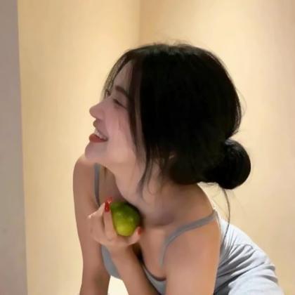 清纯可爱女生头像女温柔 高清好看的治愈可爱女生温柔头像图片