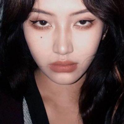 女生冷淡系列头像,高清冷淡女生头像酷酷的图片
