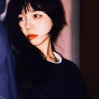 网图真人女头像好看高清图片