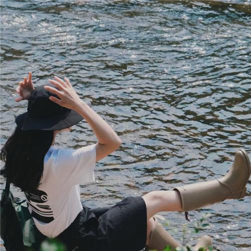 氛围感女生头像真人