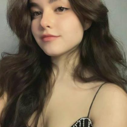 混血儿照片头像女生高冷图片