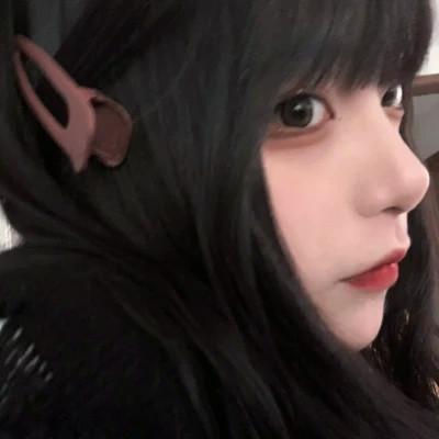 精选微信女生真人头像