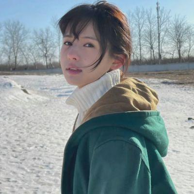 2023最火的露脸女生头像图片